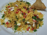 સમોસા ચાટ (Samosa Chaat Recipe in Gujarati)