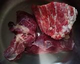 Foto langkah ke 1 dari resep Soto Bening Daging Sapi.