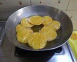 A picture of step 4 of Namkeen puri.