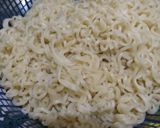 Foto langkah ke 1 dari resep Mie Goreng Baso.