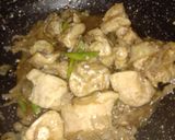 A picture of step 3 of Soya sauce pepper chicken.