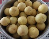 A picture of step 1 of साठवणीतील लिंबु रस (सरबत).
