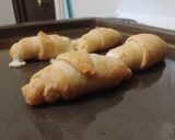A picture of step 7 of Super easy pizza rolls.