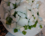 Foto del paso 2 de la receta: Chuletas de pavo en salsa