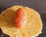 मावा रोल्स स्टफ्ड विथ गाजर का हलवा Mawa roll stabbed with gajar ka halwa recipe in hindi) रेसिपी चरण 4 फोटो