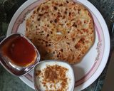 A picture of step 8 of Aloo paratha.