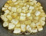 Foto langkah ke 2 dari resep Udang Tahu Masak Kuning.