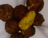 A picture of step 6 of Plantain balls.