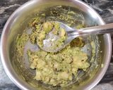A picture of step 2 of AVOCADO EGG TOAST..