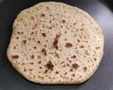 A picture of step 4 of Green Garlic paratha.