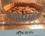 Foto langkah ke 4 dari resep Choco almond Pie.