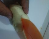 Foto langkah ke 3 dari resep Beef slice Mayo Bread.