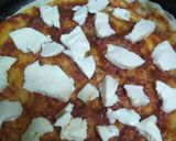 Foto del paso 2 de la receta: Pizza rápida con masa de tarta🍕👩🏼‍🍳