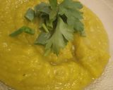 Foto del paso 3 de la receta: Sopa crema de zapallo anco, zapallito y cebolla