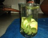 A picture of step 3 of Detox water recipe.