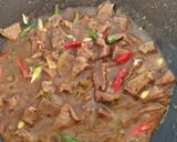 Foto langkah ke 7 dari resep Daging Sapi Lada Hitam.