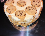 Foto del paso 7 de la receta: Pastel De Nieve de Vainilla con Galletas Chispas de Chocolate