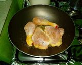 Foto del paso 3 de la receta: Pollo frito con papas