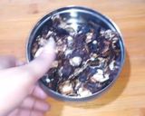 A picture of step 1 of Tamarind chutney.