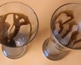 A picture of step 3 of Banana Smoothie.