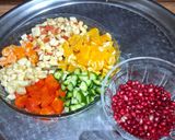عکس مرحله 1 از دستور سالاد میوه زمستانی