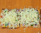ઈનસ્ટન્ટ બ્રેડ પીઝા, (Bread pizza recipe in Gujarati) રેસીપી સ્ટેપ2ફોટો
