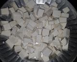 A picture of step 4 of Matter paneer.