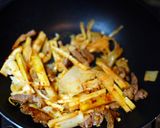 桂竹筍炒肉絲的食譜步驟3照片