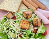 A picture of step 4 of Fried tofu salad.