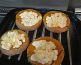 Foto del paso 2 de la receta: Pechugas de pollo con crema de morrón y calabacín con queso