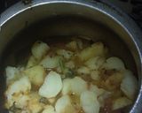 A picture of step 4 of Jeera aalu.