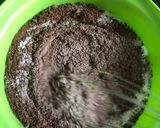 Foto langkah ke 1 dari resep Brownies kukus tanpa telur (no mixer) snack MPASI 1y+.