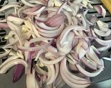 Une image de l'étape 5 de Aubergine blanche et courgette à l'oignon rouge et marinade.