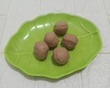 Foto langkah ke 2 dari resep Sup Oyong Bakso.