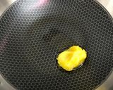 A picture of step 4 of Banana Coconut Balls.