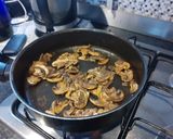 Foto del paso 1 de la receta: Pollo tocineta y champiñones