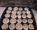 صورة لخطوة 2 من وصفة السينابون 😋💖