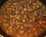 A picture of step 9 of Creamy Garlic Mushroom.