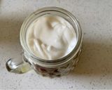 Foto del paso 1 de la receta: Lassi de frutillas