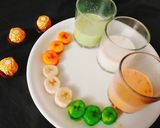 A picture of step 4 of Tricolor banana shake.