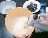 A picture of step 2 of Chocolate Brownie With Oreo.