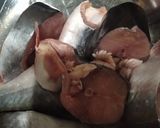 Foto langkah ke 1 dari resep Patin lempah kuning dengan nanas.
