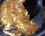รูปขั้นตอนการทำที่ 3 ของ "ไชโป้วผัดไข่" ตราชฎา อร่อยง่ายใน 2 นาที!