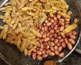 Foto langkah ke 1 dari resep Tempe teri kacang Balado.