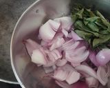 A picture of step 2 of Rajma gravy.