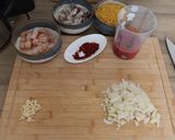 Foto del paso 1 de la receta: Fideuá con sepia y gambones
