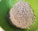 Une image de l'étape 1 de Riz moulé à la pêche, vin blanc et curcuma.