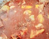 Foto del paso 2 de la receta: Guiso de fideos con carne picada y choclo🍜🥫🧂