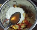 A picture of step 2 of Apple Papaya Smoothie.
