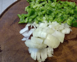 Foto del paso 2 de la receta: Mostacholi rallados con vegetales y salsa de queso. (Sin tacc)
